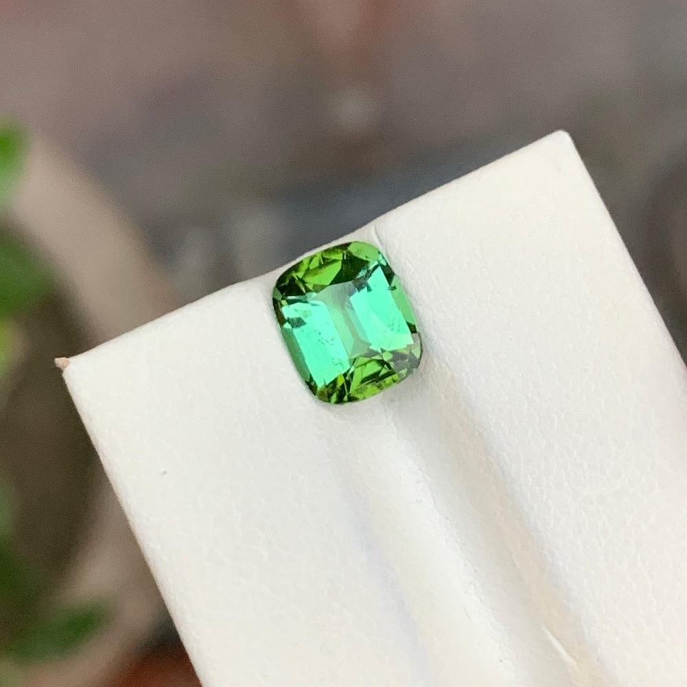 Bluish-Green Tourmaline (Afghanistan) — 2.25 ct, 8.1 × 6.8 × 4.8 mm: VVS